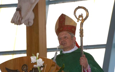 Bp Henryk Tomasik przewodniczył Mszy św. inaugurującej Tydzień Społeczny