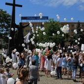 Na biało, radośnie i tanecznie