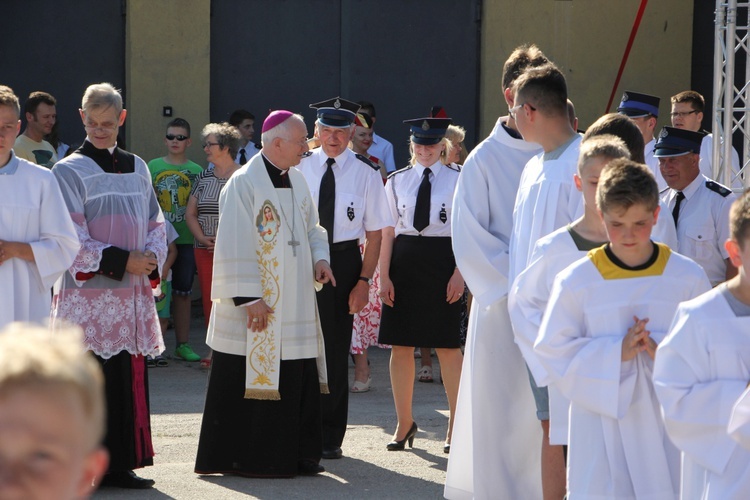 Poświęcenie placu pod budowę kościoła w Skierniewicach