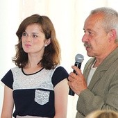 Imprezy kulturalne prowadzą Mariusz Pyrka i Agnieszka Mąkosa.