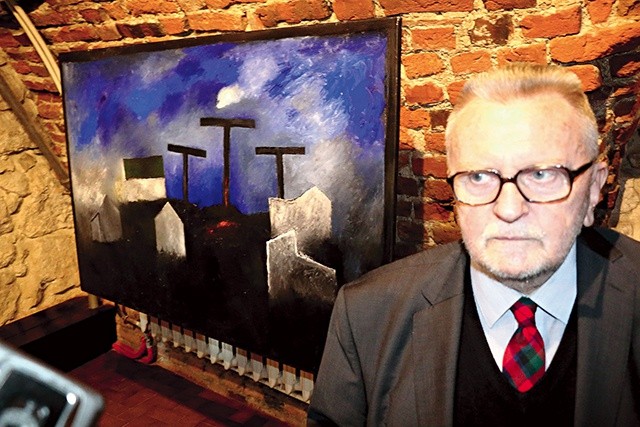 – Sztuka sakralna powinna być nowoczesna w formie, lecz jednocześnie zrozumiała nie tylko dla artystów – uważa prof. Rodziński, stojący przy swoim obrazie „Golgota”.