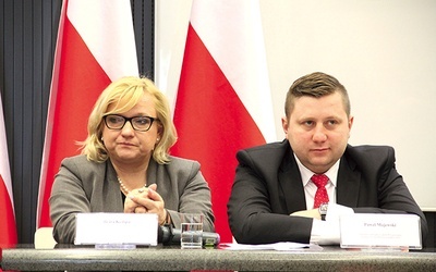 Ze strony rządu  za organizację ŚDM odpowiadają przede wszystkim Beata Kempa (szefowa rządowego zespołu ds. ŚDM) i Paweł Majewski, pełnomocnik rządu ds. ŚDM.