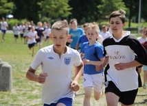 Najliczniejszą grupę biegaczy utworzyli uczniowie szkół podstawowych