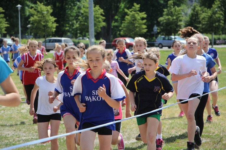 Bieg dla uczczenia 1050. rocznicy chrztu Polski, cz. I