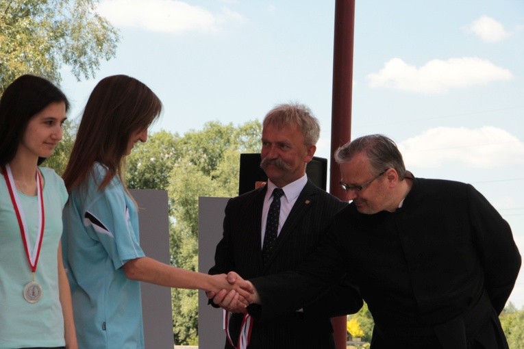 Bieg dla uczczenia 1050. rocznicy chrztu Polski, cz. II