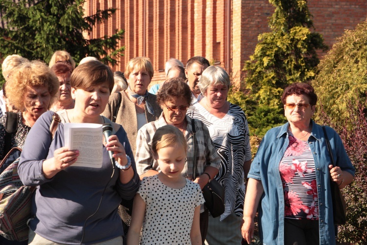 Pielgrzymka do Bramy Miłosierdzia w Łowiczu