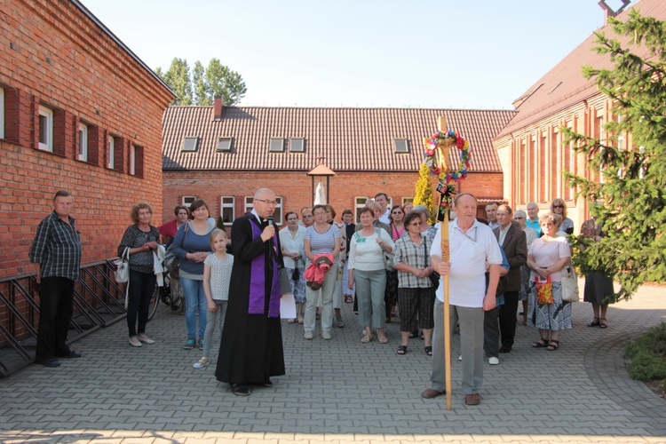 Pielgrzymka do Bramy Miłosierdzia w Łowiczu