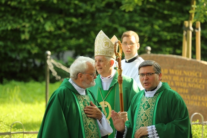 Szkoła im. Dziewięciu z Wujka