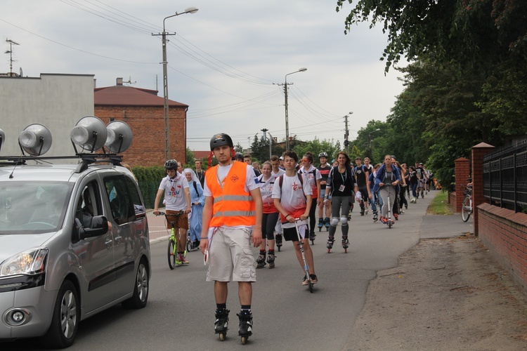 Pielgrzymka rolkowa do Rud (Paniówki)