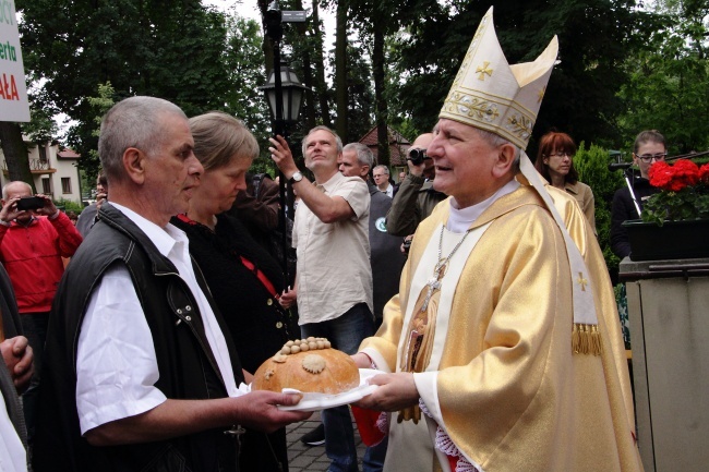 Talerz Miłosierdzia z Gwiazdami 