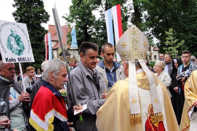 Talerz Miłosierdzia z Gwiazdami 