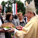 Talerz Miłosierdzia z Gwiazdami 