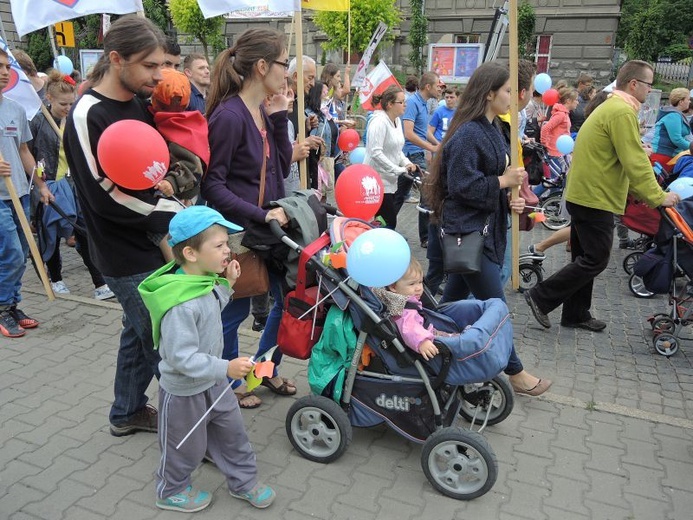 III Marsz dla Życia i Rodziny w Bielsku-Białej - 2016