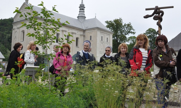 W Muszyńskich Ogrodach Biblijnych