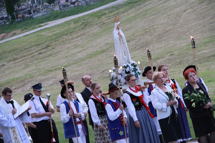 Ołtarz św. Antoniego w Męcinie