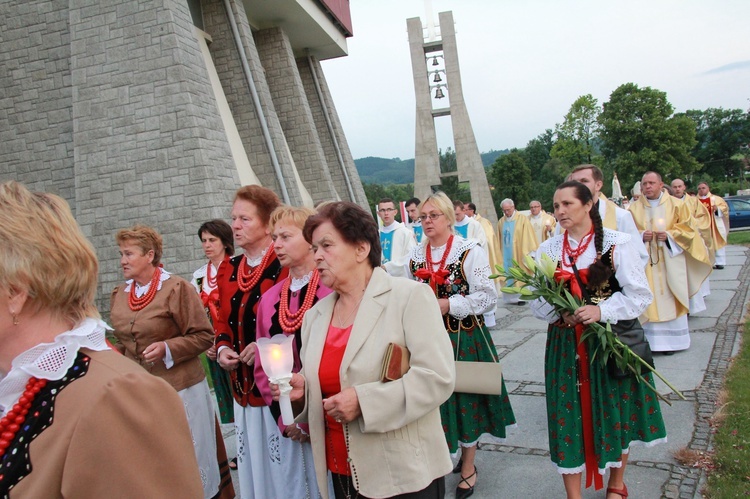 Ołtarz św. Antoniego w Męcinie