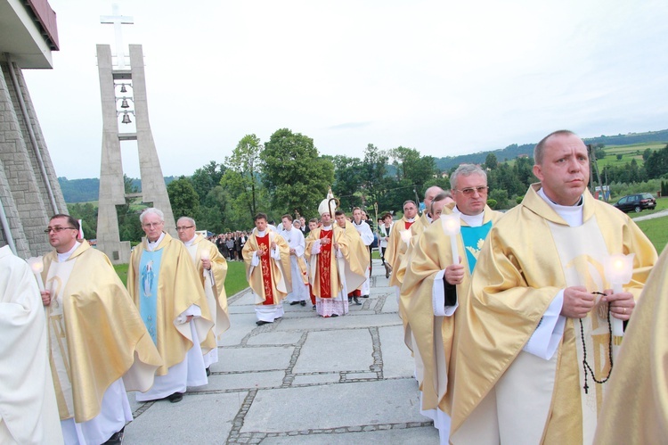 Ołtarz św. Antoniego w Męcinie