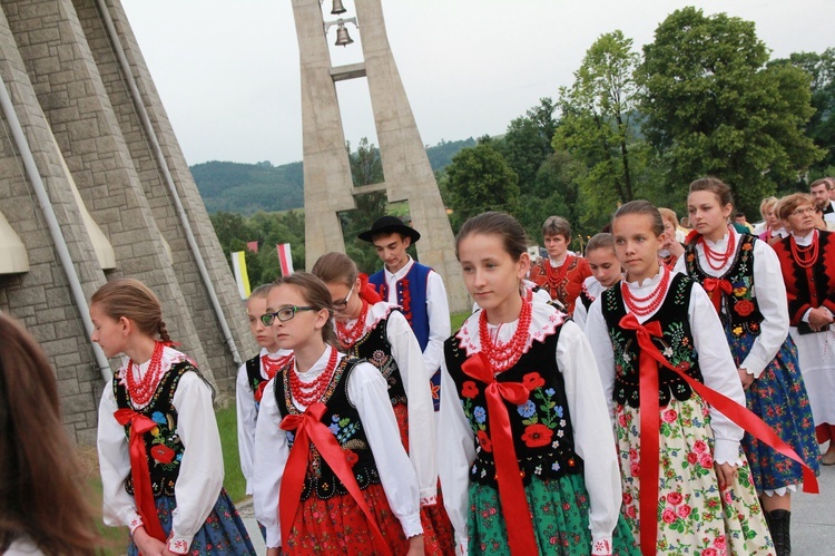 Ołtarz św. Antoniego w Męcinie