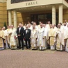 W rekolekcjach uczestniczyło  56 duchownych.