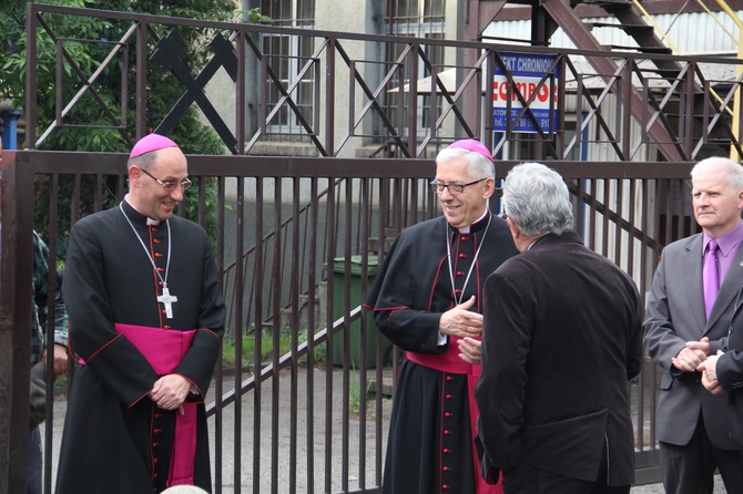 Wizyta prymasa Polski, abp. Wojciecha Polaka w KWK "Wujek"