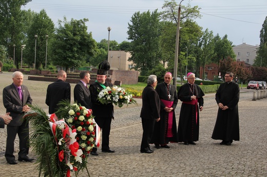 Wizyta prymasa Polski, abp. Wojciecha Polaka w KWK "Wujek"