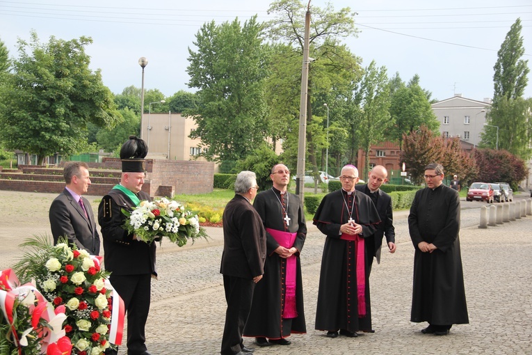 Wizyta prymasa Polski, abp. Wojciecha Polaka w KWK "Wujek"