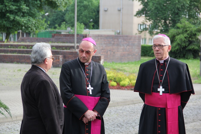 Wizyta prymasa Polski, abp. Wojciecha Polaka w KWK "Wujek"