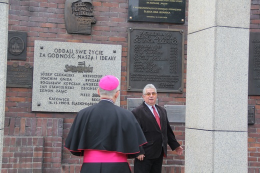 Wizyta prymasa Polski, abp. Wojciecha Polaka w KWK "Wujek"