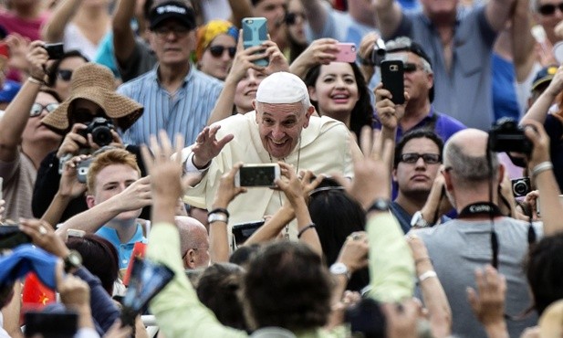 Franciszek: Oczyszczajmy z brudu oblicze Kościoła