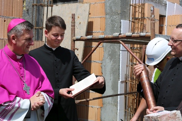 Wmurowanie kamienia węgielnego w Domu św. Józefa w Andrychowie