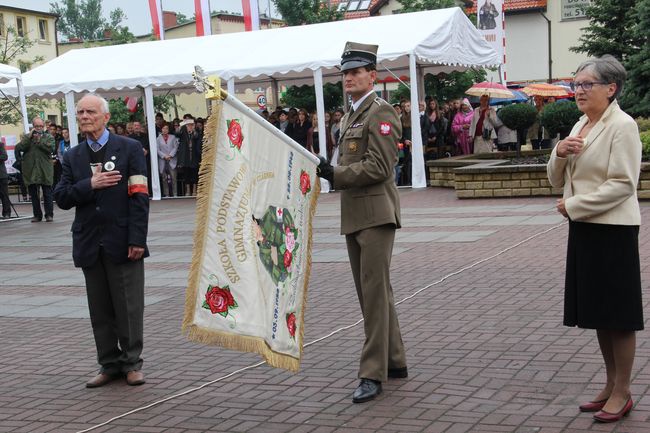 Inka partonką ZS w Czarnem