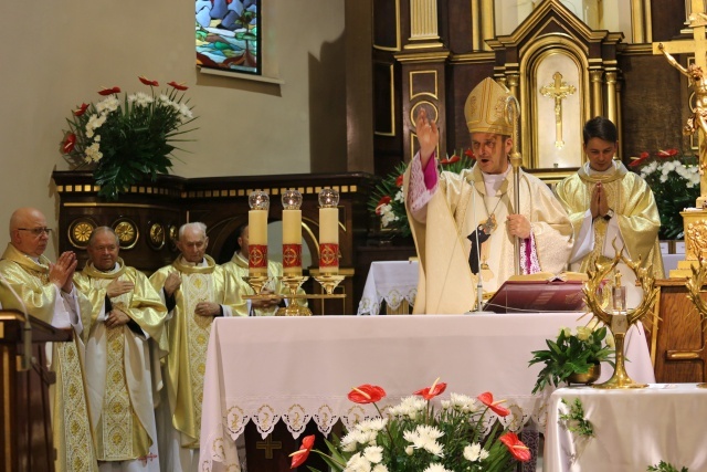 Znaki Bożego Miłosierdzia w bielskiej parafii Trójcy Przenajświętszej 