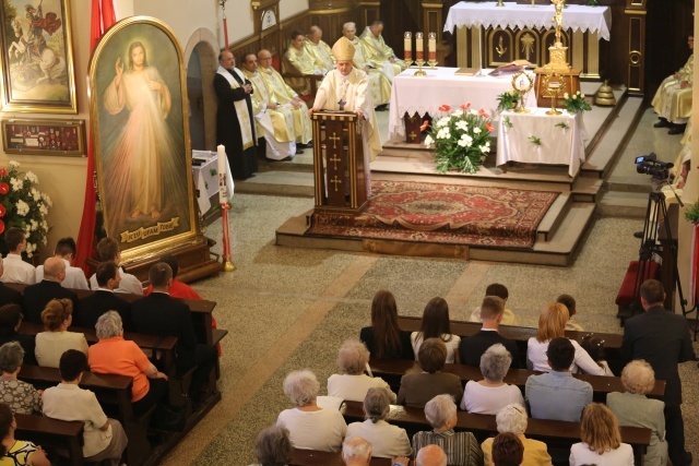 Znaki Bożego Miłosierdzia w bielskiej parafii Trójcy Przenajświętszej 