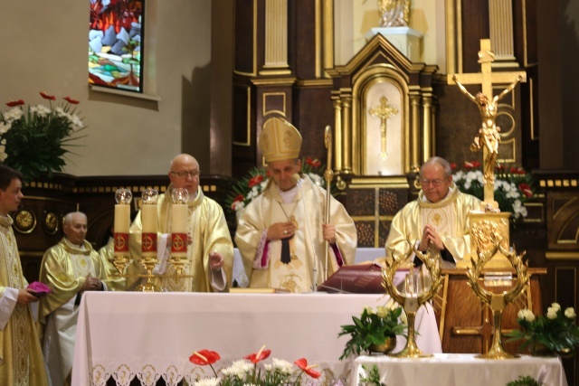 Znaki Bożego Miłosierdzia w bielskiej parafii Trójcy Przenajświętszej 