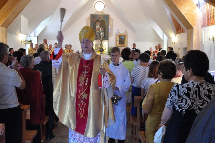 Kaplica w Połomiu Dużym