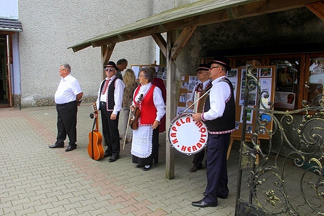 Bierzmowanie i jubileusz w Tomisławiu