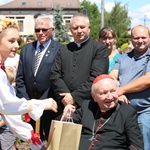 Poświęcenie pomnika św. abp. Bilczewskiego w Wilamowicach