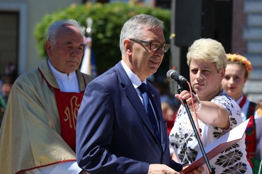 Poświęcenie pomnika św. abp. Bilczewskiego w Wilamowicach