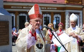 Poświęcenie pomnika św. abp. Bilczewskiego w Wilamowicach