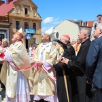 Poświęcenie pomnika św. abp. Bilczewskiego w Wilamowicach