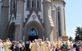 Poświęcenie pomnika św. abp. Bilczewskiego w Wilamowicach