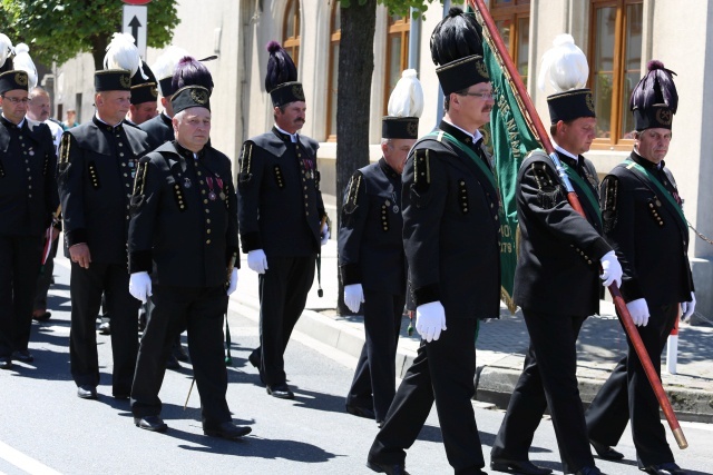 Poświęcenie pomnika św. abp. Bilczewskiego w Wilamowicach