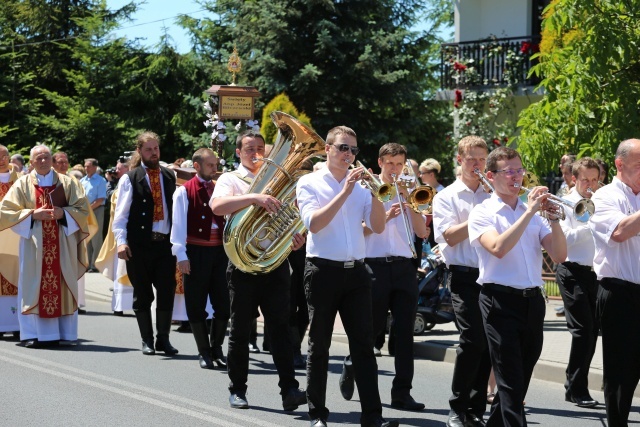 Poświęcenie pomnika św. abp. Bilczewskiego w Wilamowicach