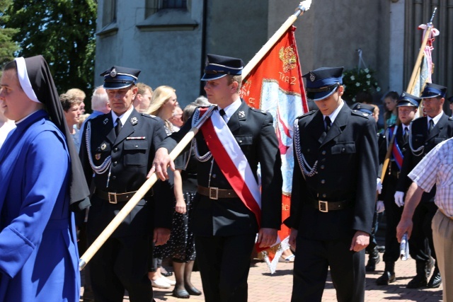 Poświęcenie pomnika św. abp. Bilczewskiego w Wilamowicach