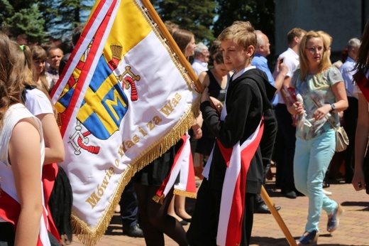 Poświęcenie pomnika św. abp. Bilczewskiego w Wilamowicach