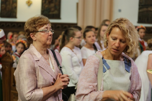 Poświęcenie pomnika św. abp. Bilczewskiego w Wilamowicach