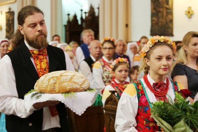 Poświęcenie pomnika św. abp. Bilczewskiego w Wilamowicach