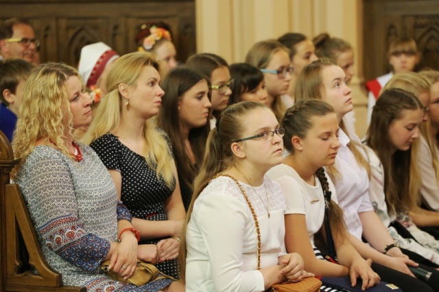 Poświęcenie pomnika św. abp. Bilczewskiego w Wilamowicach