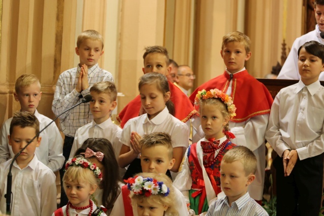 Poświęcenie pomnika św. abp. Bilczewskiego w Wilamowicach