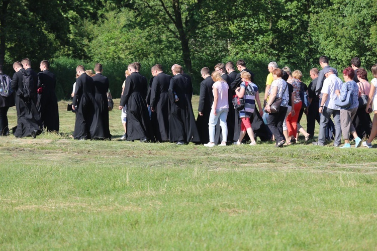 Pielgrzymka alumnów WŚSD do Zabawy i Tarnowa